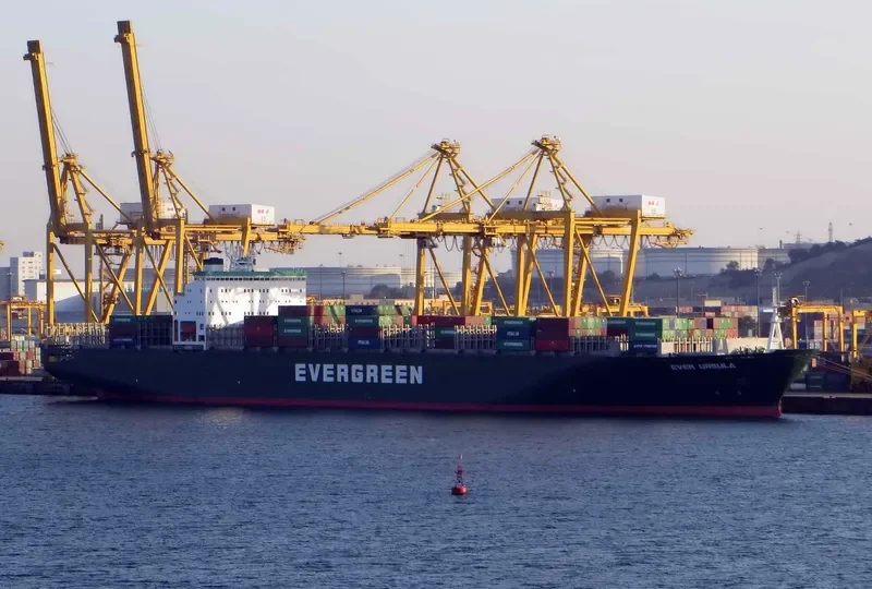 EVER URSULA Container Ship IMO 9168867 photo 7
