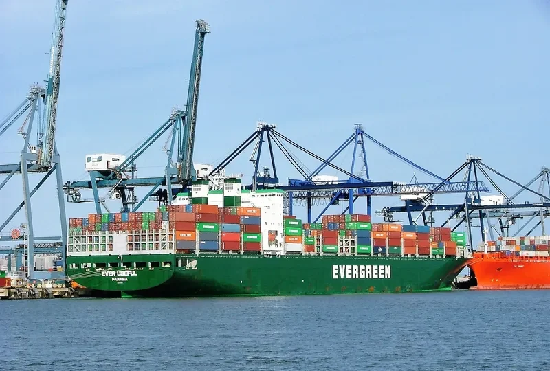 EVER USEFUL Container Ship IMO 9168879