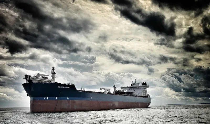 NAVION OCEANIA Tanker IMO 9168946 photo 2