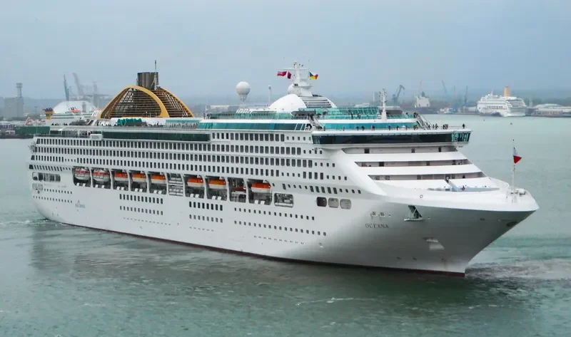 QUEEN OF THE OCEANS Passenger Ship IMO 9169550 photo 9