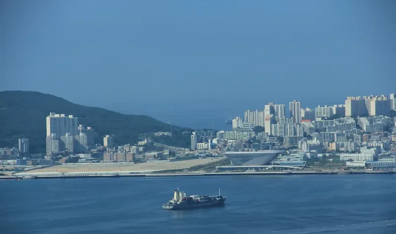 RUN LONG Container Ship IMO 9172612 photo 7