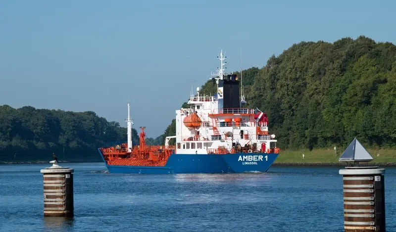 ZALIV STRELOK Tanker IMO 9174713 photo 5