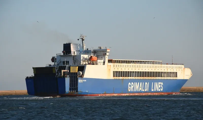 EUROCARGO SALERNO Ro-Ro IMO 9175494 photo 7