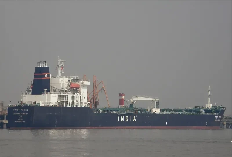SAMPURNA SWARAJYA Tanker IMO 9176656 photo 2