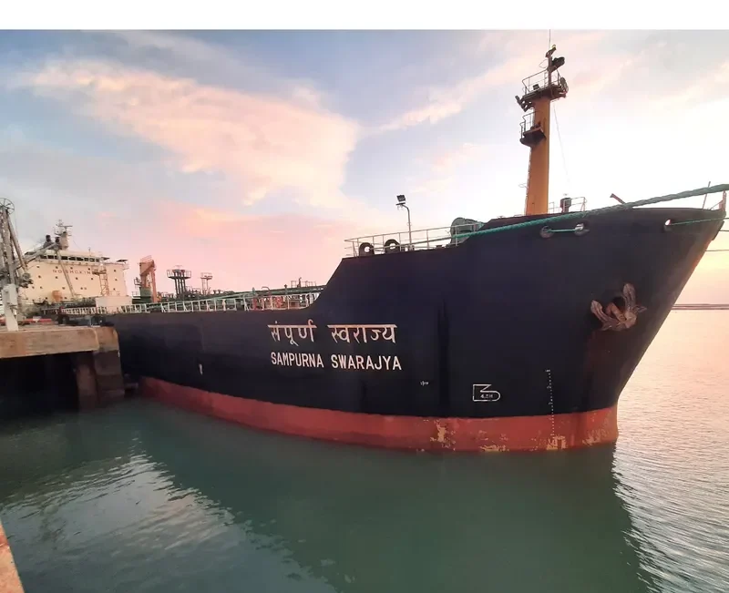 SAMPURNA SWARAJYA Tanker IMO 9176656 photo 3