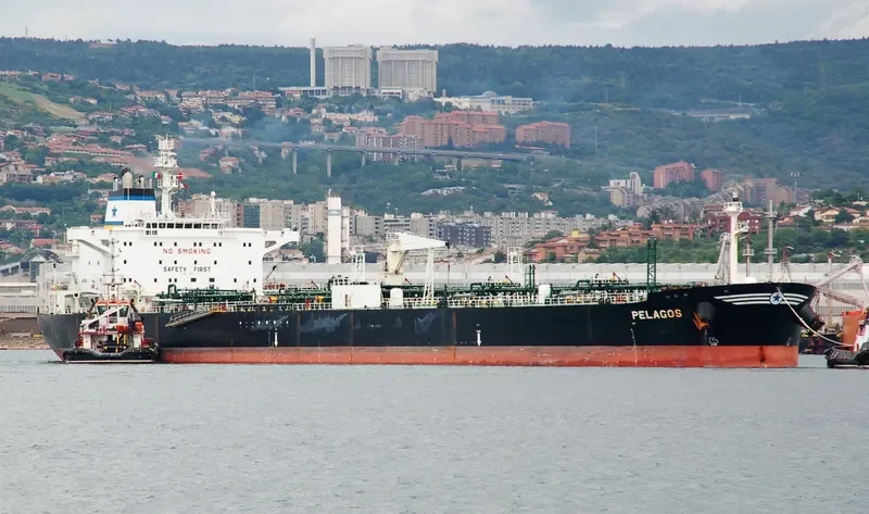 POLAN Tanker IMO 9176761 photo 9