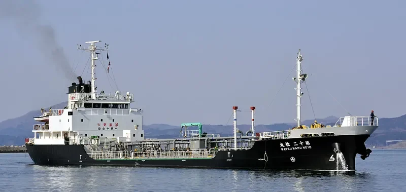 AURORA PETROL Tanker IMO 9178018 photo 2