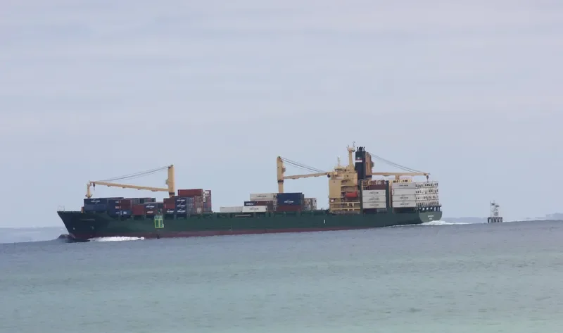 SPIRIT OF CAPE TOWN Container Ship IMO 9178290 photo 9