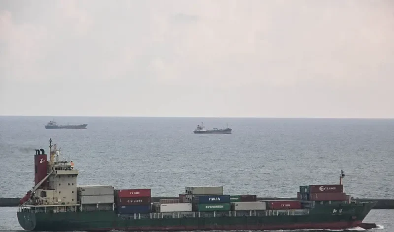 HE YANG Container Ship IMO 9179476 photo 4