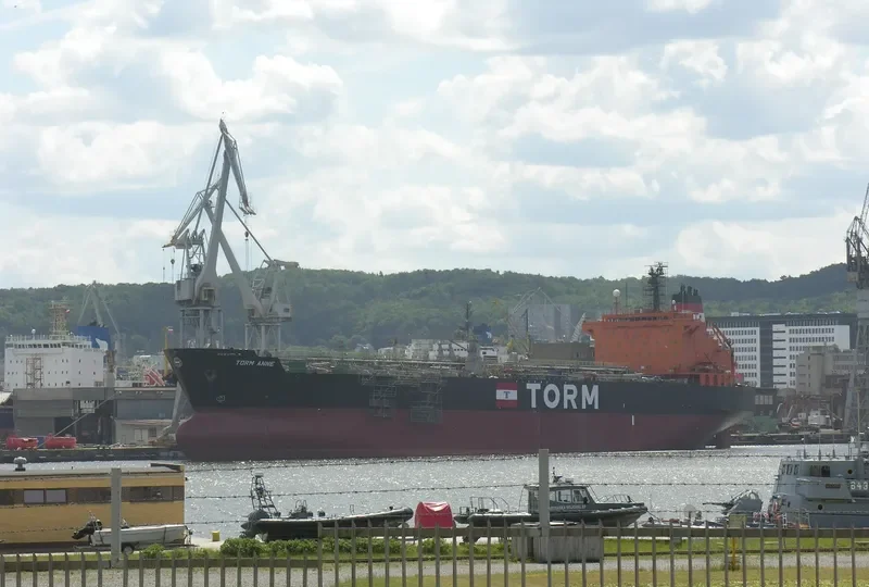 POWER Tanker IMO 9180982 photo 7
