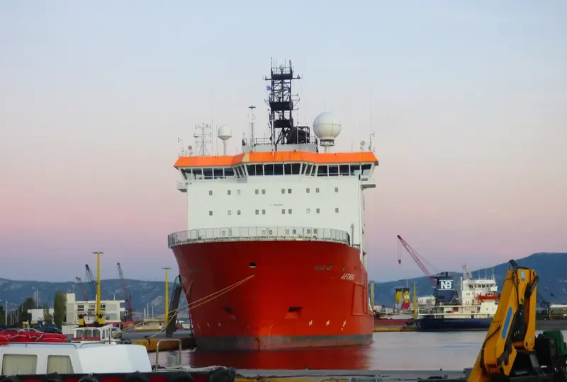 AETHRA Offshore Vessel IMO 9181481 photo 7