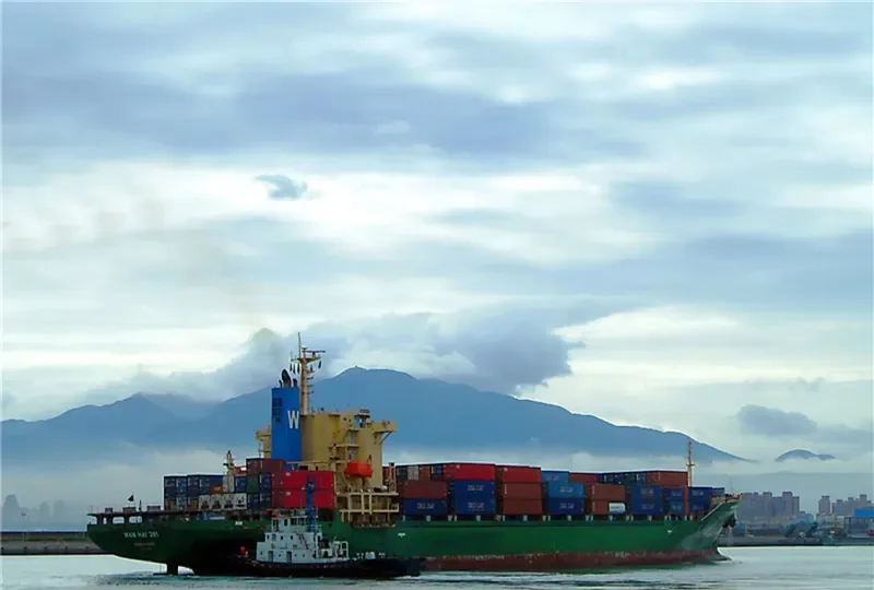 WAN HAI 281 Container Ship IMO 9182019 photo 2