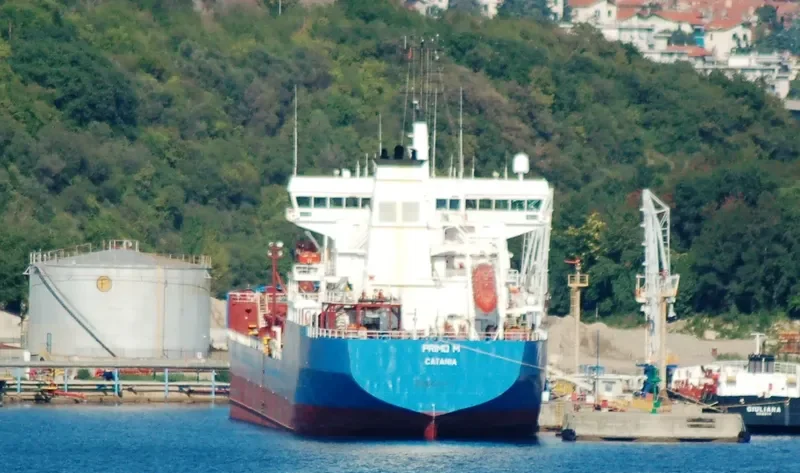 MYRTOS V Tanker IMO 9182784 photo 6