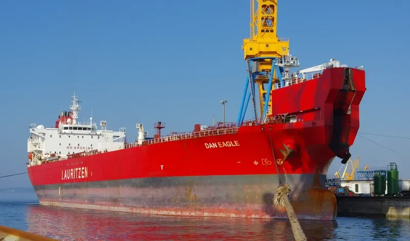 DAN EAGLE Tanker IMO 9183609 photo 7