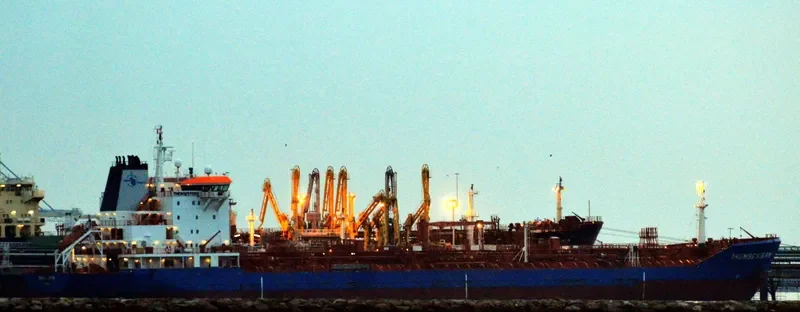 THEMSESTERN Tanker IMO 9183843 photo 3