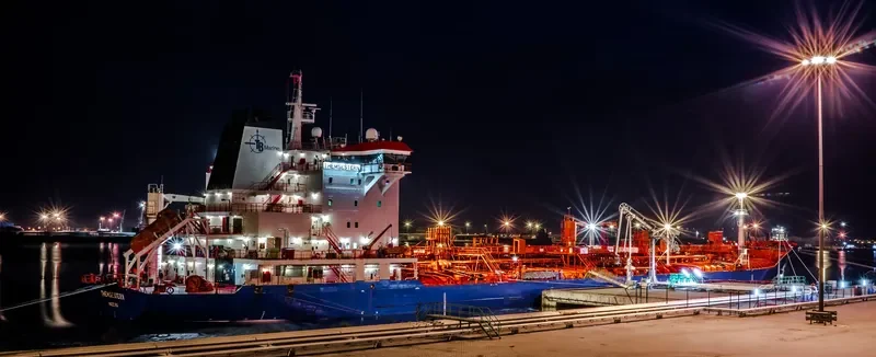 THEMSESTERN Tanker IMO 9183843 photo 9