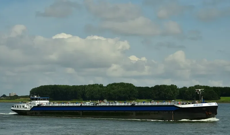 SIRIUS Tanker IMO 9185011 photo 3