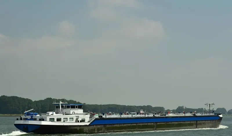 SIRIUS Tanker IMO 9185011 photo 4