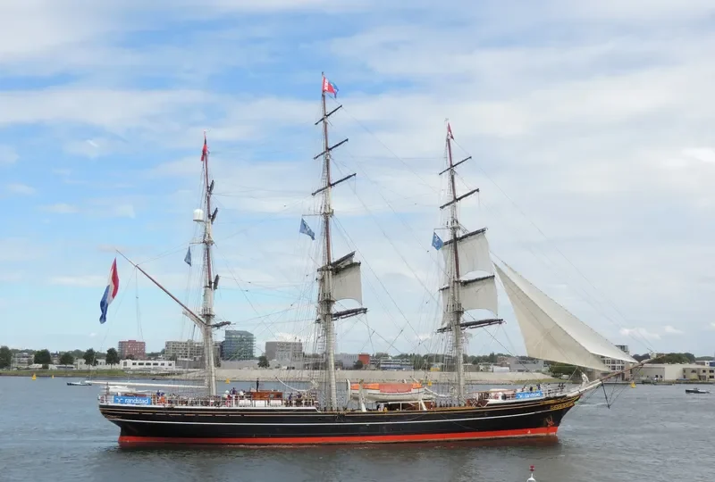 STAD AMSTERDAM Passenger Ship IMO 9185554 photo 5