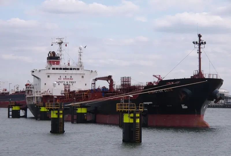 AU TAURUS Tanker IMO 9185877 photo 7