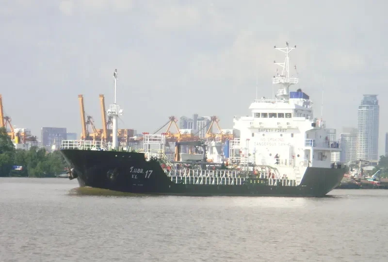 THANATTARA Tanker IMO 9186546 photo 2