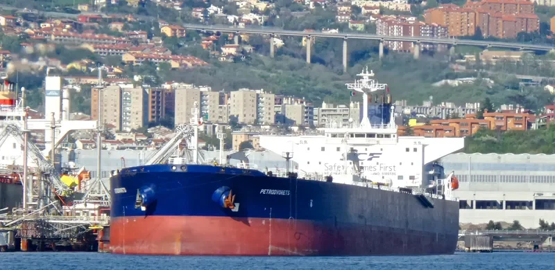 VORETS Tanker IMO 9186596 photo 5