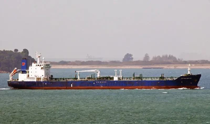 PETROLIMEX 15 Tanker IMO 9191759 photo 2