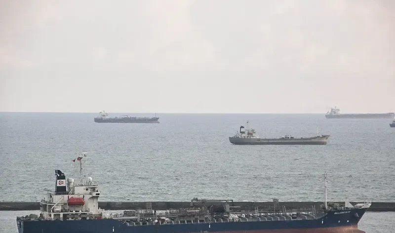BILLIONS NO.18 Tanker IMO 9191773