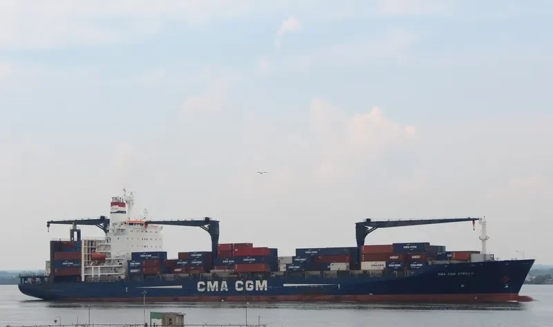 UTRILLO Container Ship IMO 9192430 photo 9