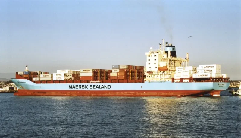 NICOLINE MAERSK Container Ship IMO 9192466 photo 10