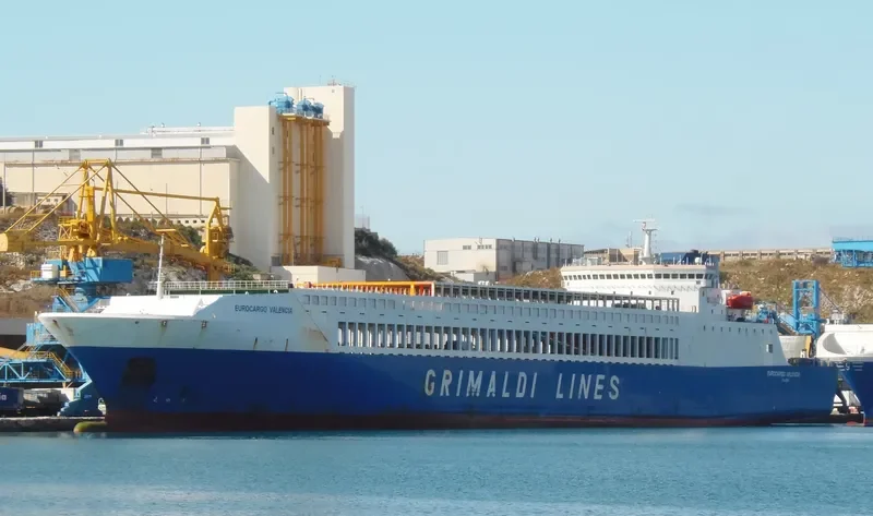 EUROCARGO VALENCIA Ro-Ro IMO 9192959 photo 8