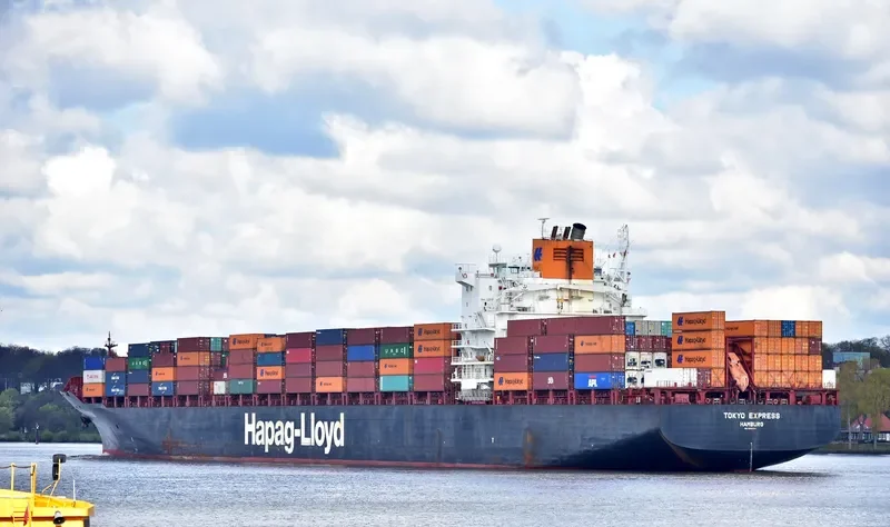 TOKYO EXPRESS Container Ship IMO 9193290 photo 4