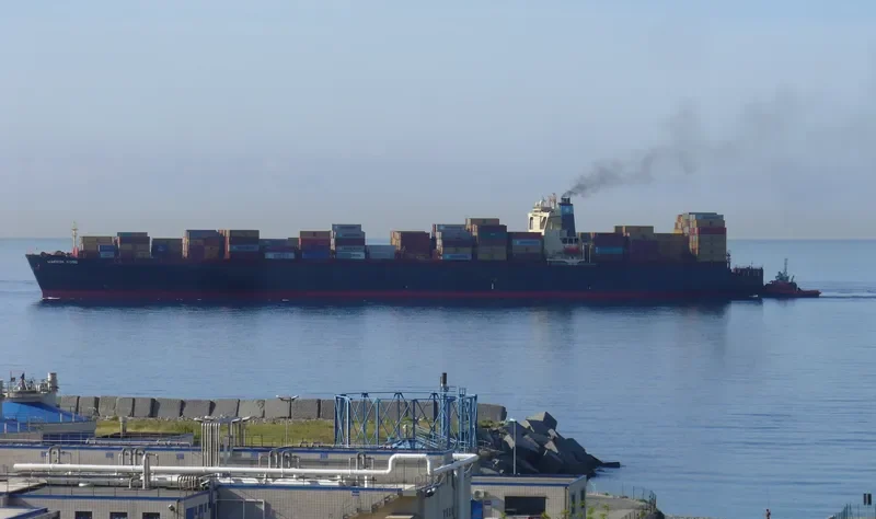 KOBE Container Ship IMO 9196840 photo 7