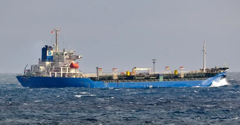 DAE WON Tanker IMO 9197143 photo 9