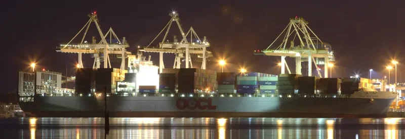 OOCL NEW YORK Container Ship IMO 9198109 photo 2