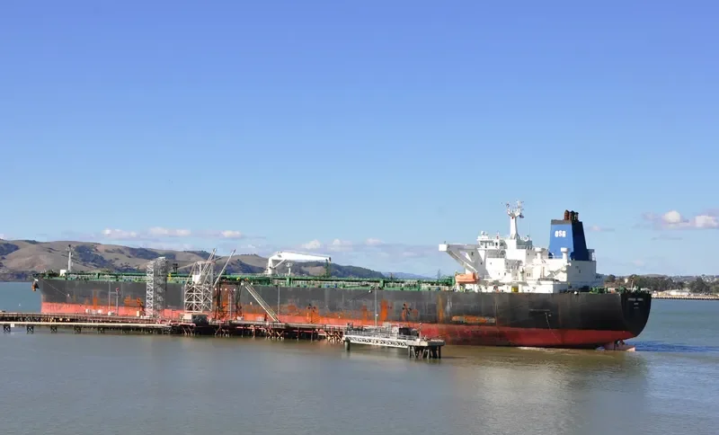 GOLDEN DRAGON Tanker IMO 9198666 photo 8