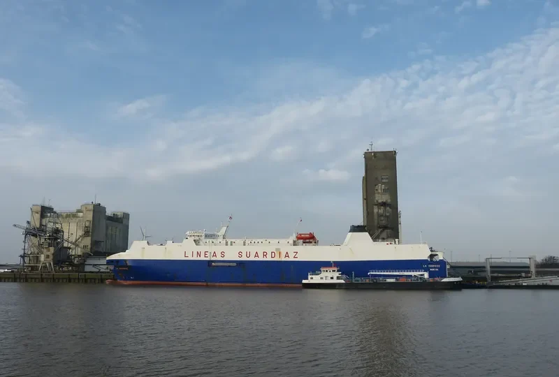 LA SURPRISE Ro-Ro IMO 9198719 photo 6