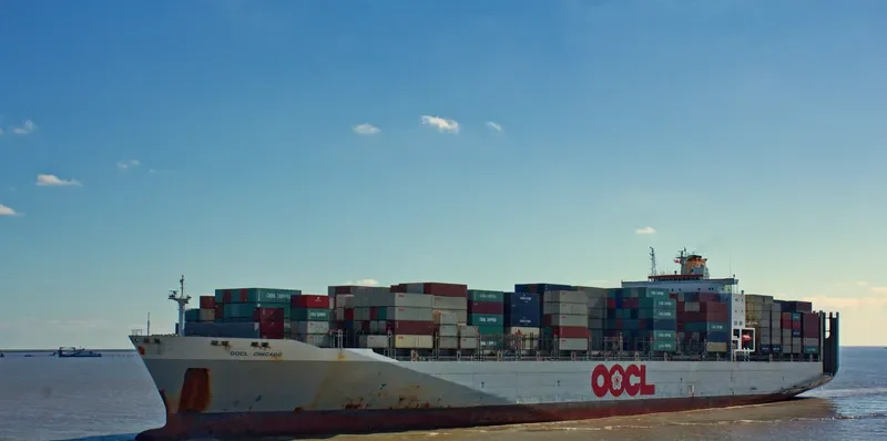 OOCL CHICAGO Container Ship IMO 9199270 photo 8