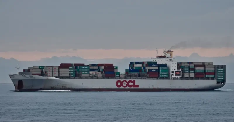 OOCL CHICAGO Container Ship IMO 9199270 photo 10