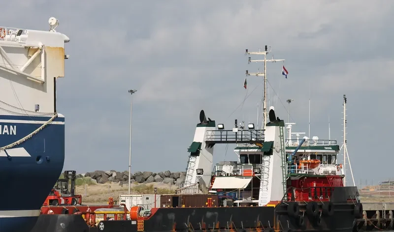 TENABO Offshore Vessel IMO 9200110 photo 3