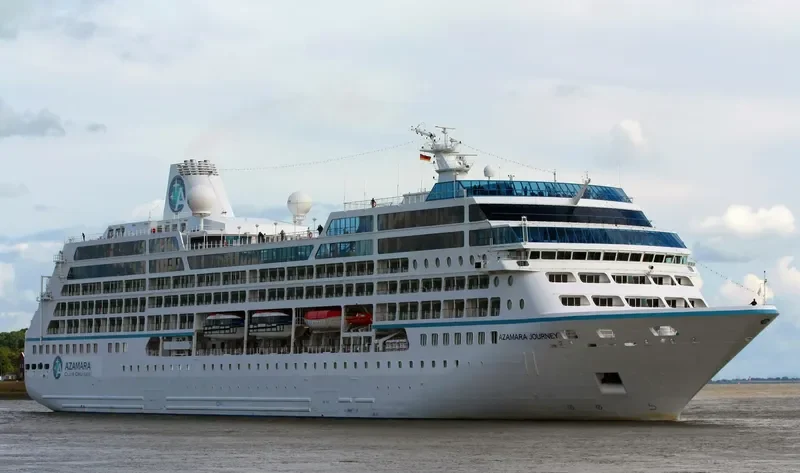 AZAMARA JOURNEY Passenger Ship IMO 9200940 photo 2