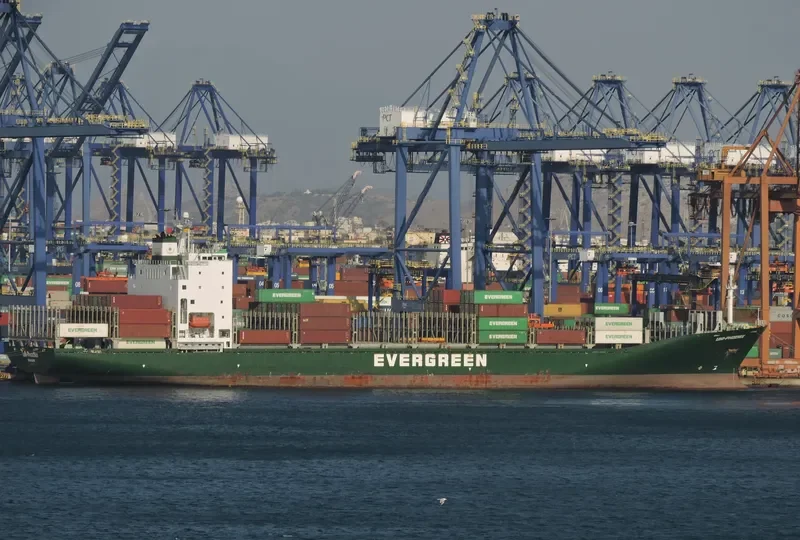 UNI PHOENIX Container Ship IMO 9202170 photo 9