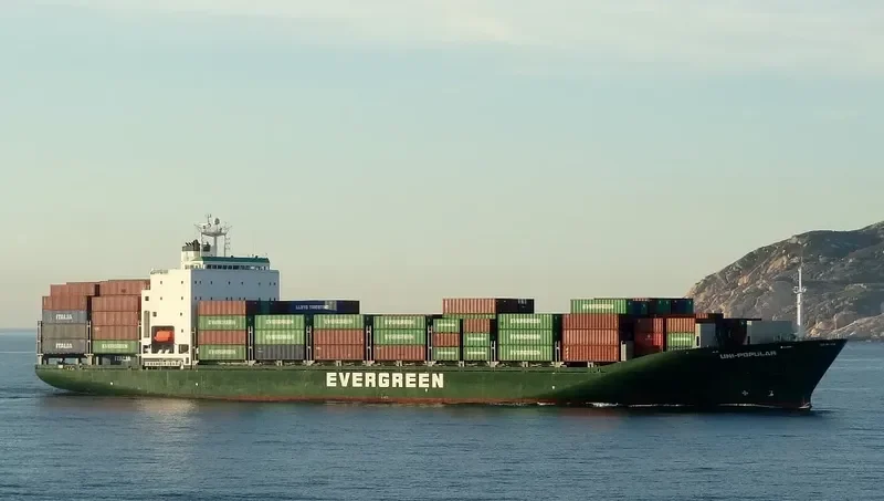UNI POPULAR Container Ship IMO 9202209 photo 10