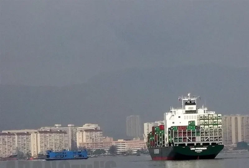 UNI PREMIER Container Ship IMO 9202223 photo 5