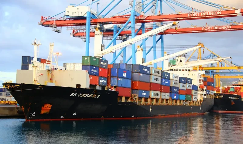 EM OINOUSSES Container Ship IMO 9203514 photo 2