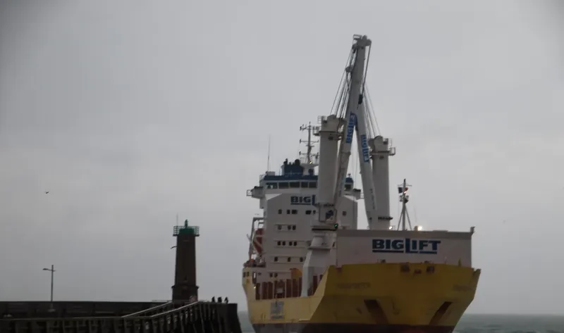 TRANSPORTER Container Ship IMO 9204714 photo 4