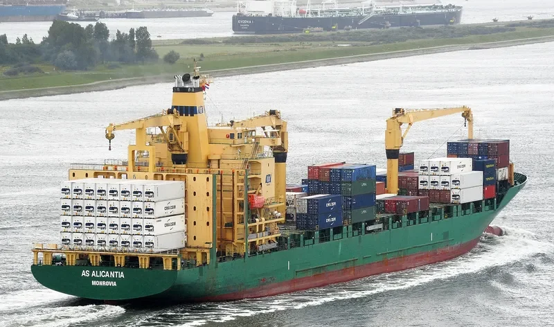 SPIRIT OF MANILA Container Ship IMO 9204972 photo 6