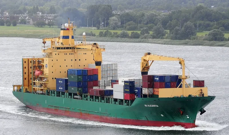 SPIRIT OF MANILA Container Ship IMO 9204972 photo 7