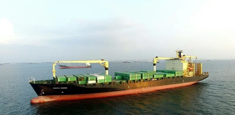 ORIENTAL DIAMOND Container Ship IMO 9204984 photo 8