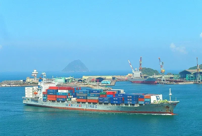 WAN HAI 232 Container Ship IMO 9208162 photo 6